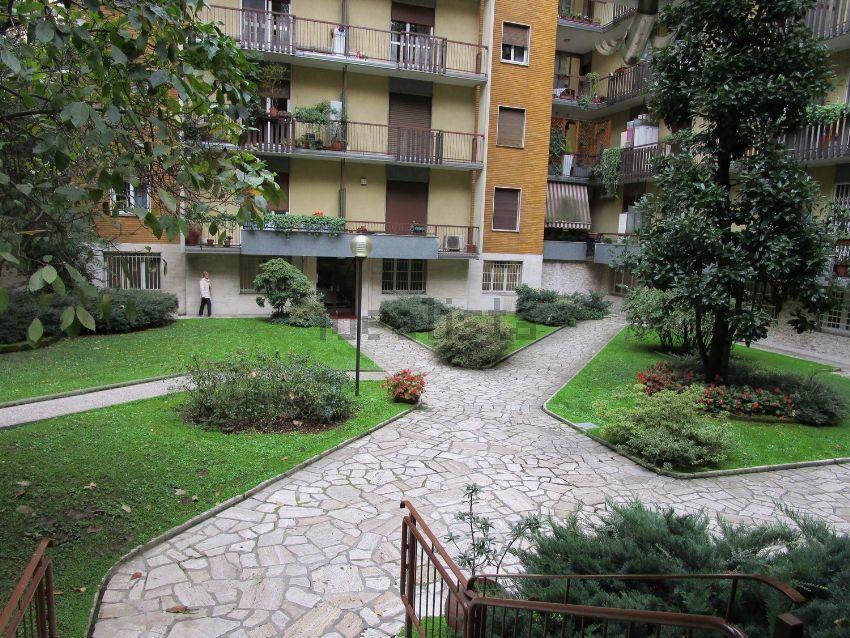 Youhome Millelire Apartment Milan Bagian luar foto